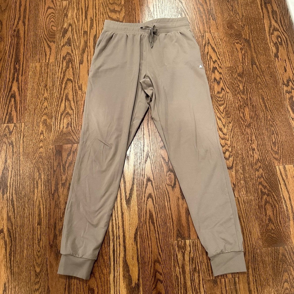 Balance Athletica Joggers - M